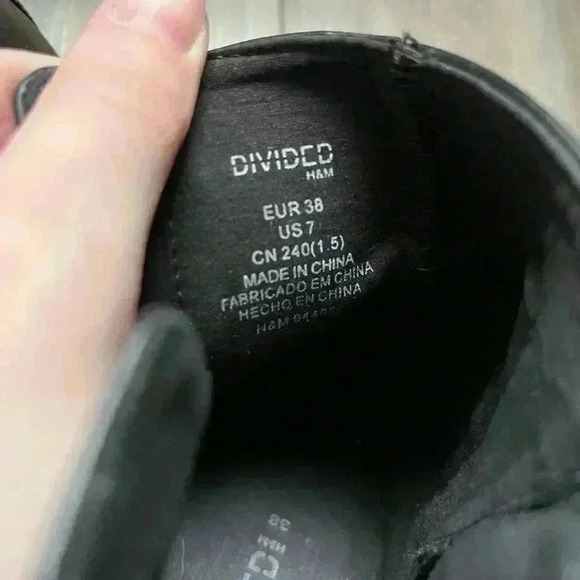 Black Heeled Boots - Picture 4 of 6